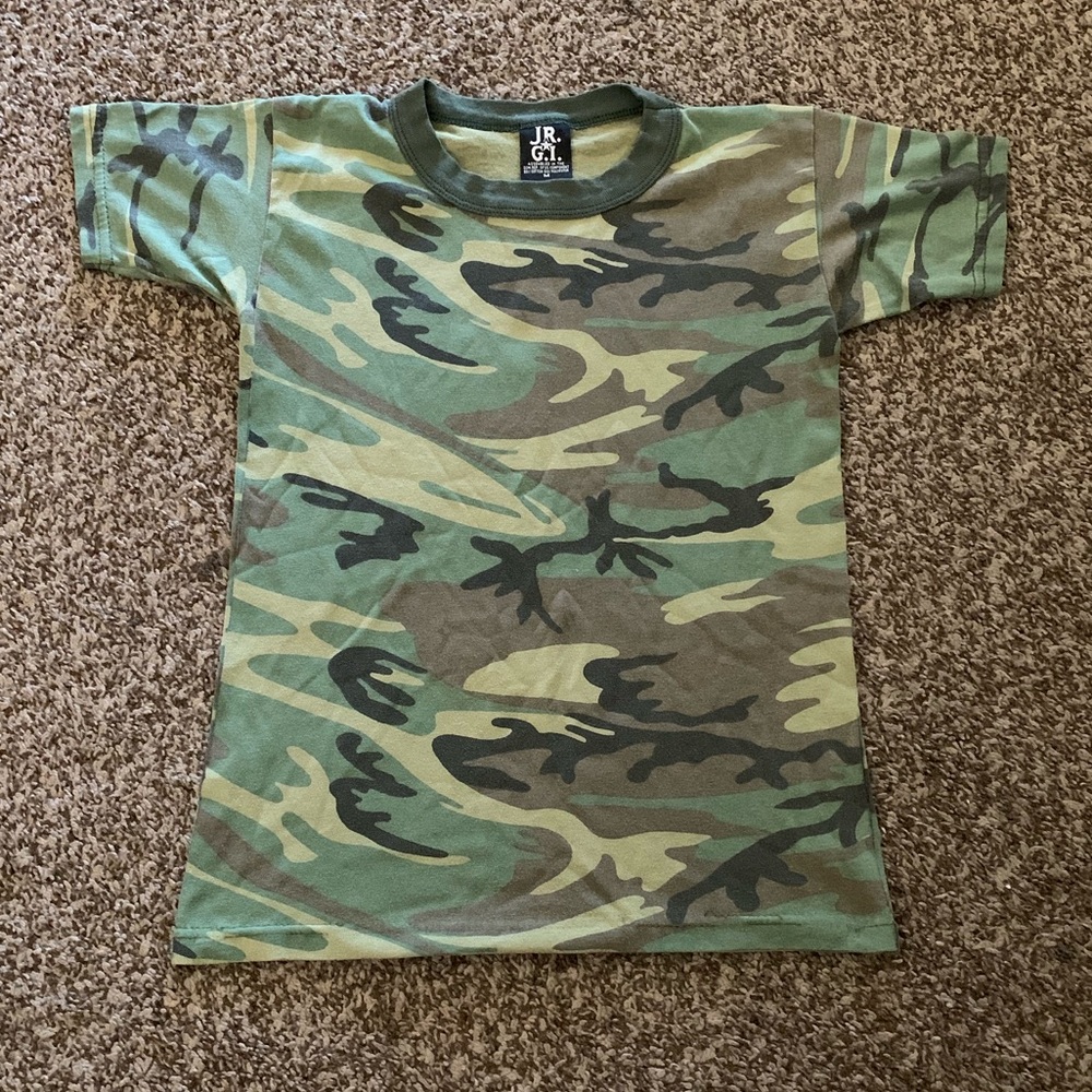JR G. I. shirt size medium